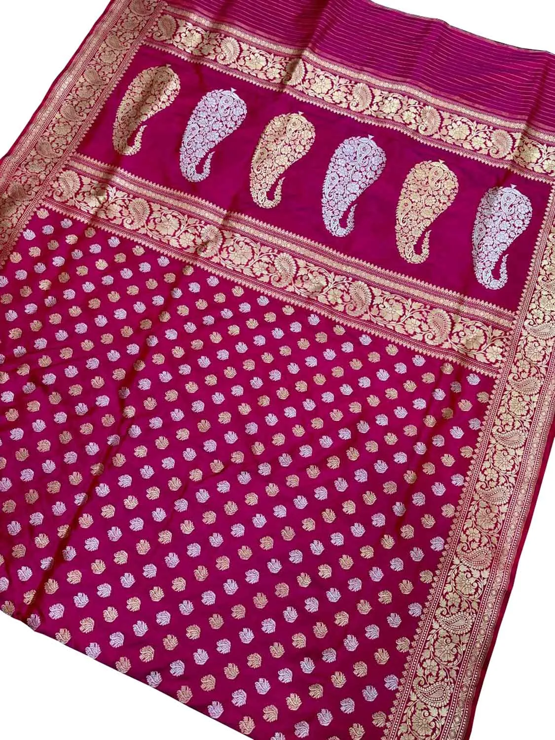 Elegant Pink Handloom Banarasi Silk Saree with Booti Design