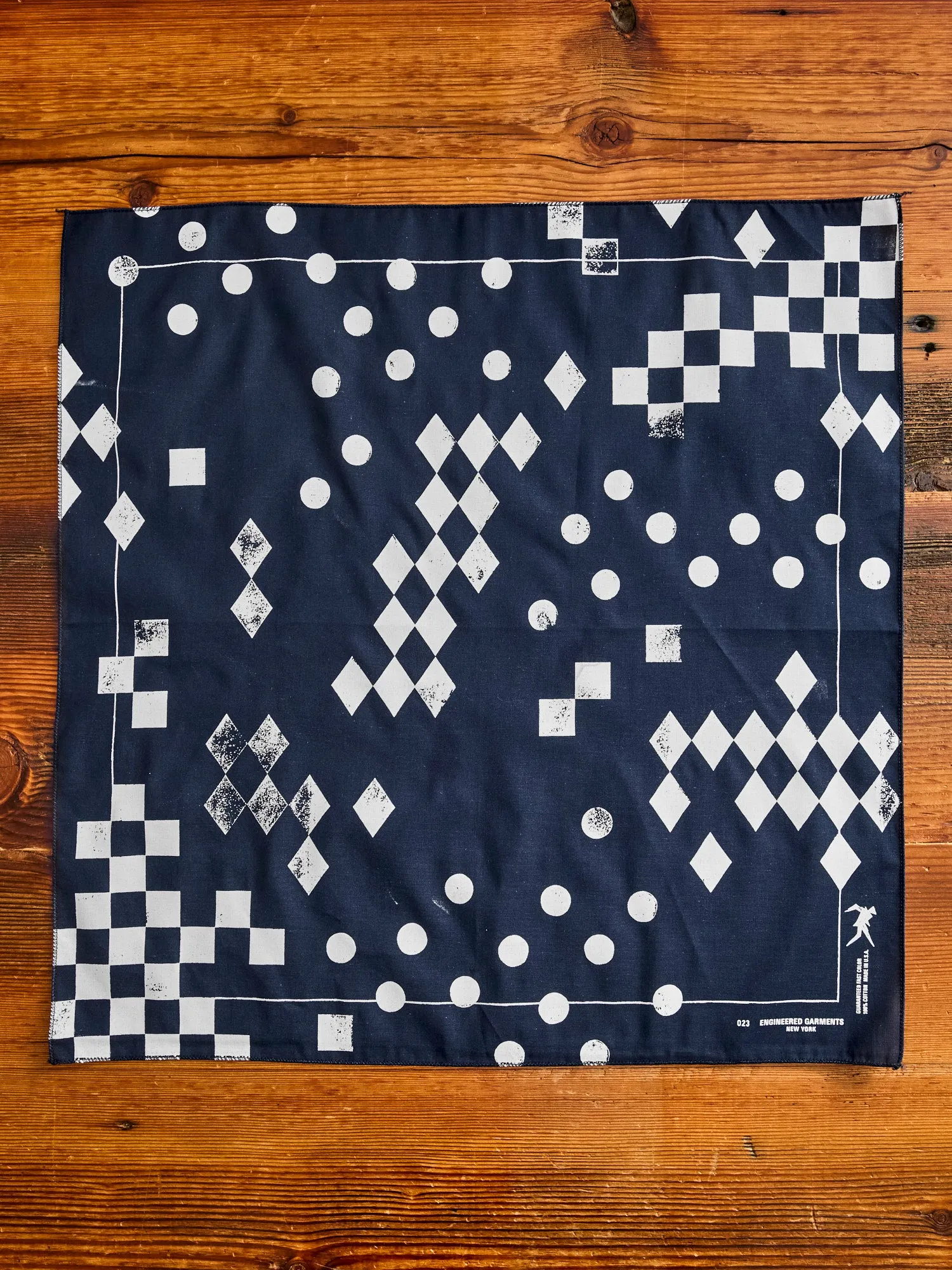 Printed Bandana in Navy Geometry